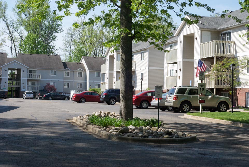 to Parkwood Apartments Parkwood Apartments Grand Rapids, MI